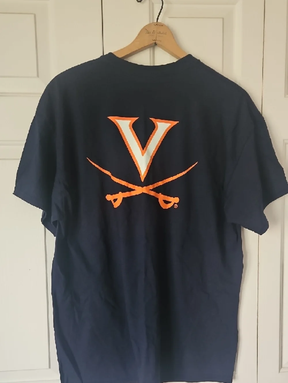 Univeristy of Virginia Cavaliers T-Shirt - Picture 2 of 6